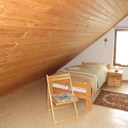 2 Bedroom Amazing In Stolpen, Ot Lauterbach שטולפן